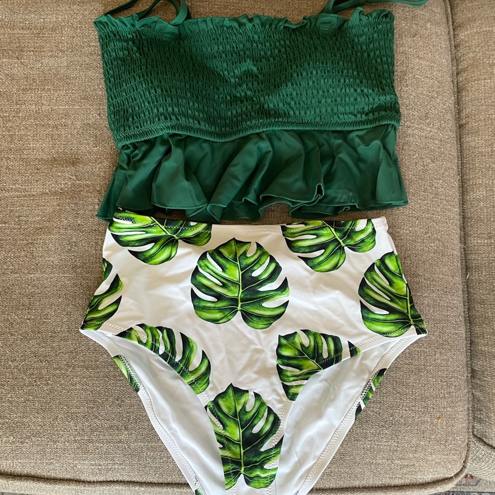 Never worn Cupshe high waisted bikini